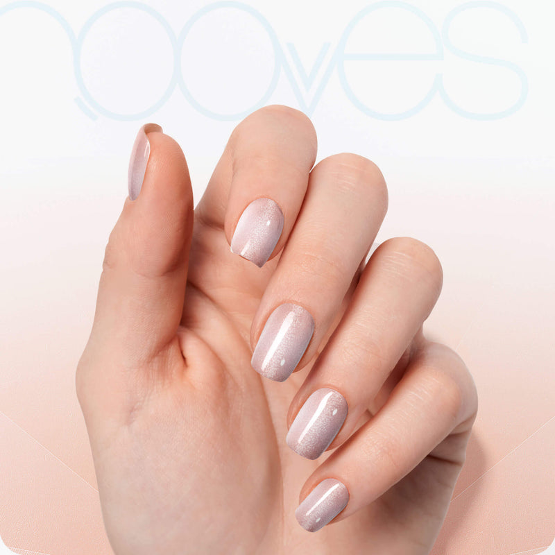 Gel Nail - Toffe Magnet - Nooves Nails