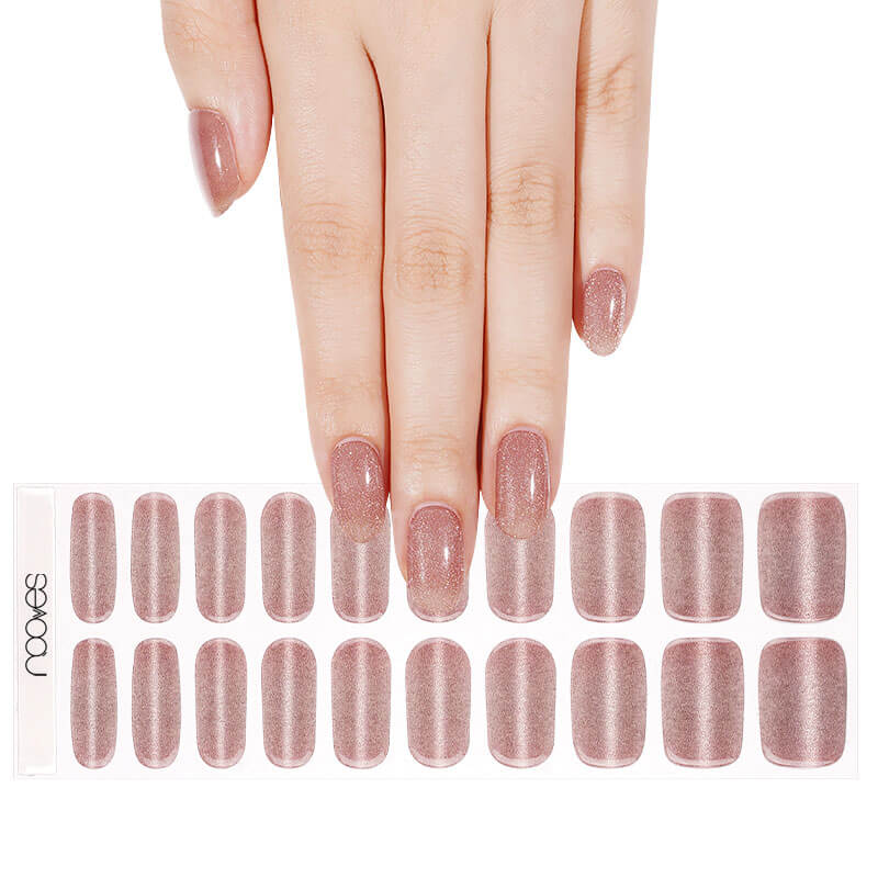 Gel Nail - Toffe Magnet - Nooves Nails